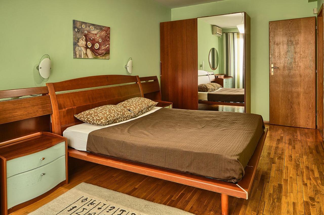 Baratero City II Apartments София Экстерьер фото